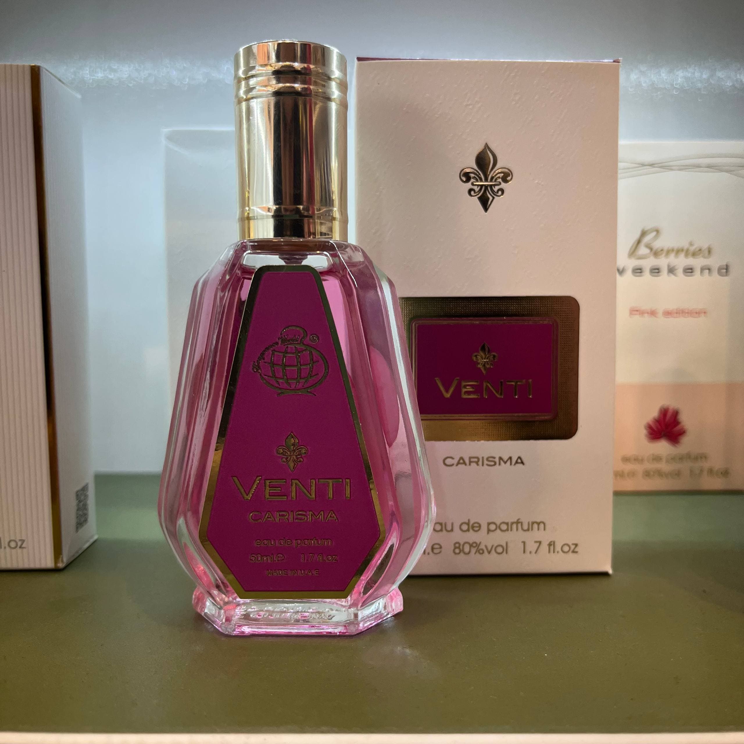 عطر زنانه ونتی کاریزما 50 میل اماراتی