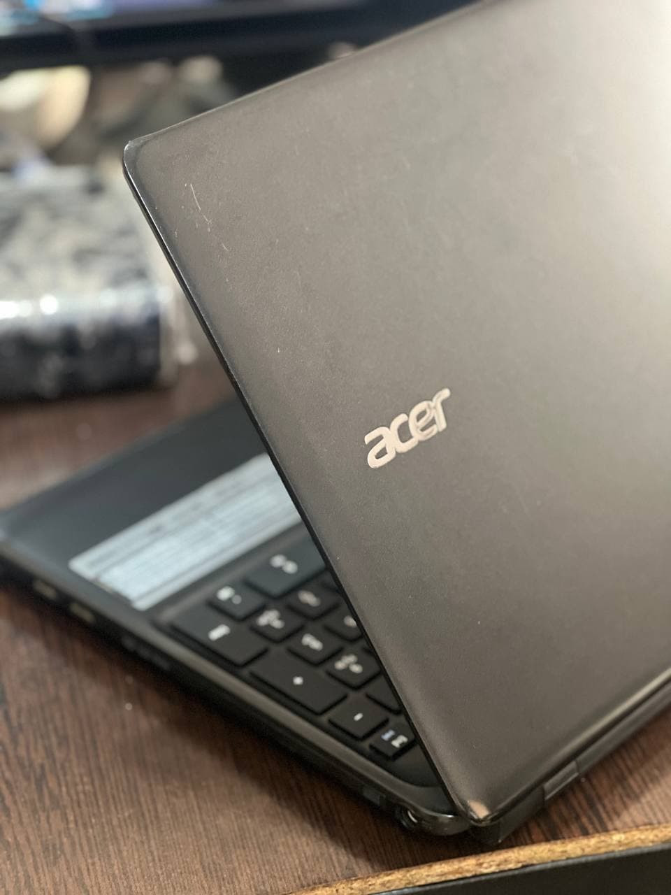 لپ تاپ ایسر Acer aspire e1-572g — تصویر ۳