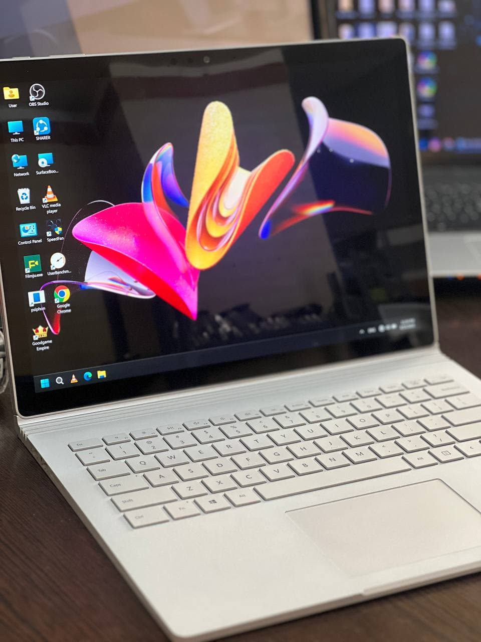 لپ تاپ سرفیس بوک 2 SurfaceBook
