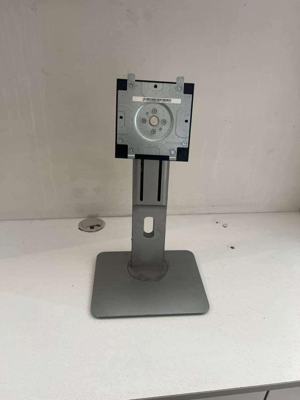 پایه مانیتور آسانسوری کد 2231 Dell — تصویر ۴
