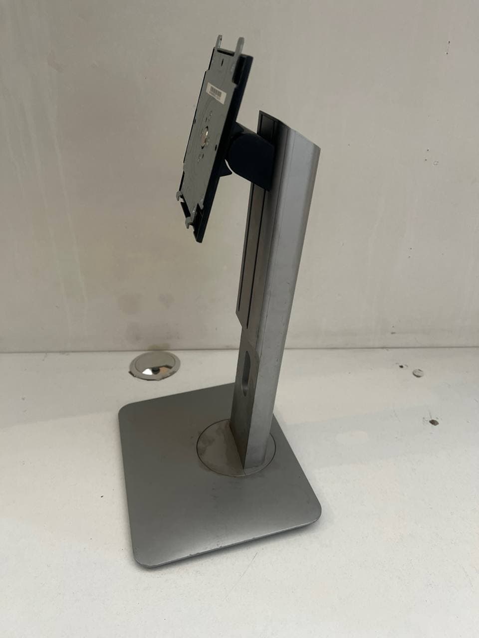 پایه مانیتور آسانسوری کد 2231 Dell — تصویر ۳