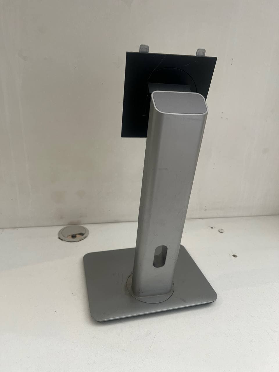 پایه مانیتور آسانسوری کد 2231 Dell