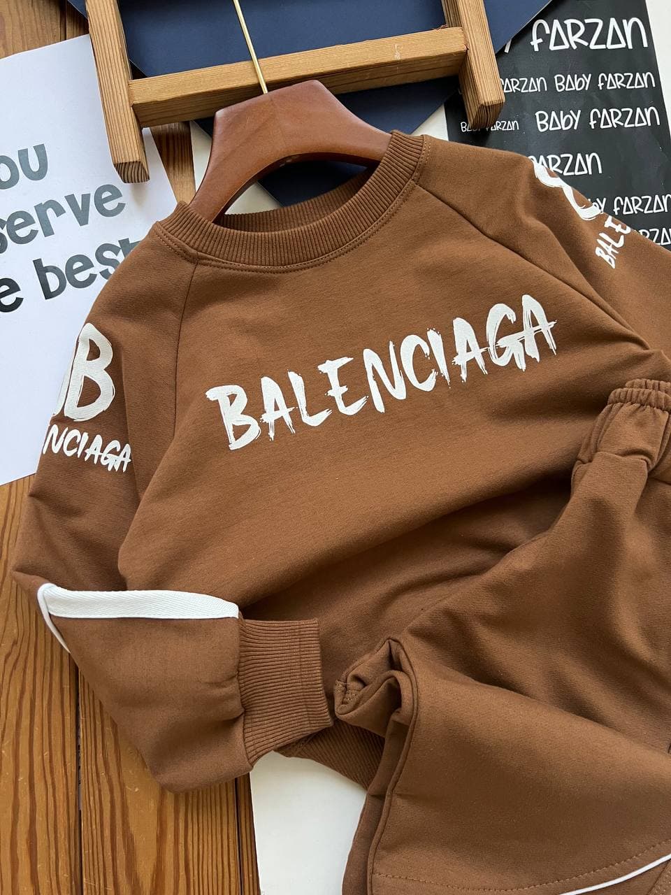 ست balenciaga – کد ۱۲۲-۱ — تصویر ۳