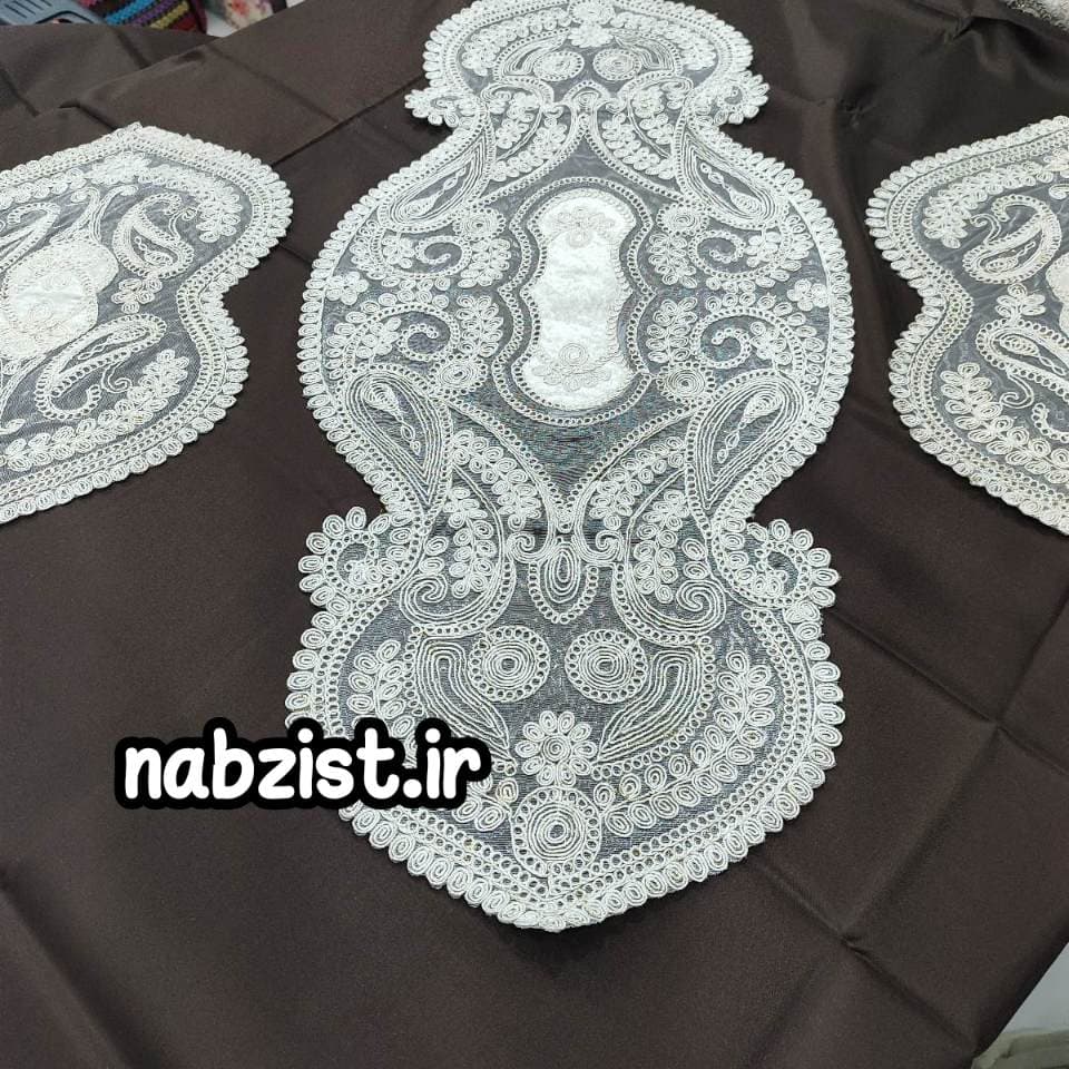 رومیزی 3 تکه جلومبلی و عسلی دانتل طرح ترک مدل مرمر — تصویر ۳