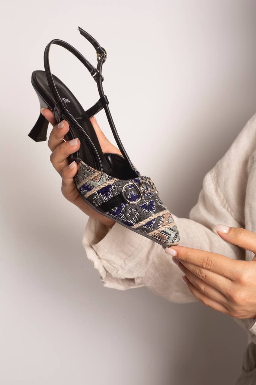 کفش پاشنه پنج سانت سوزن‌دوزی بلوچی