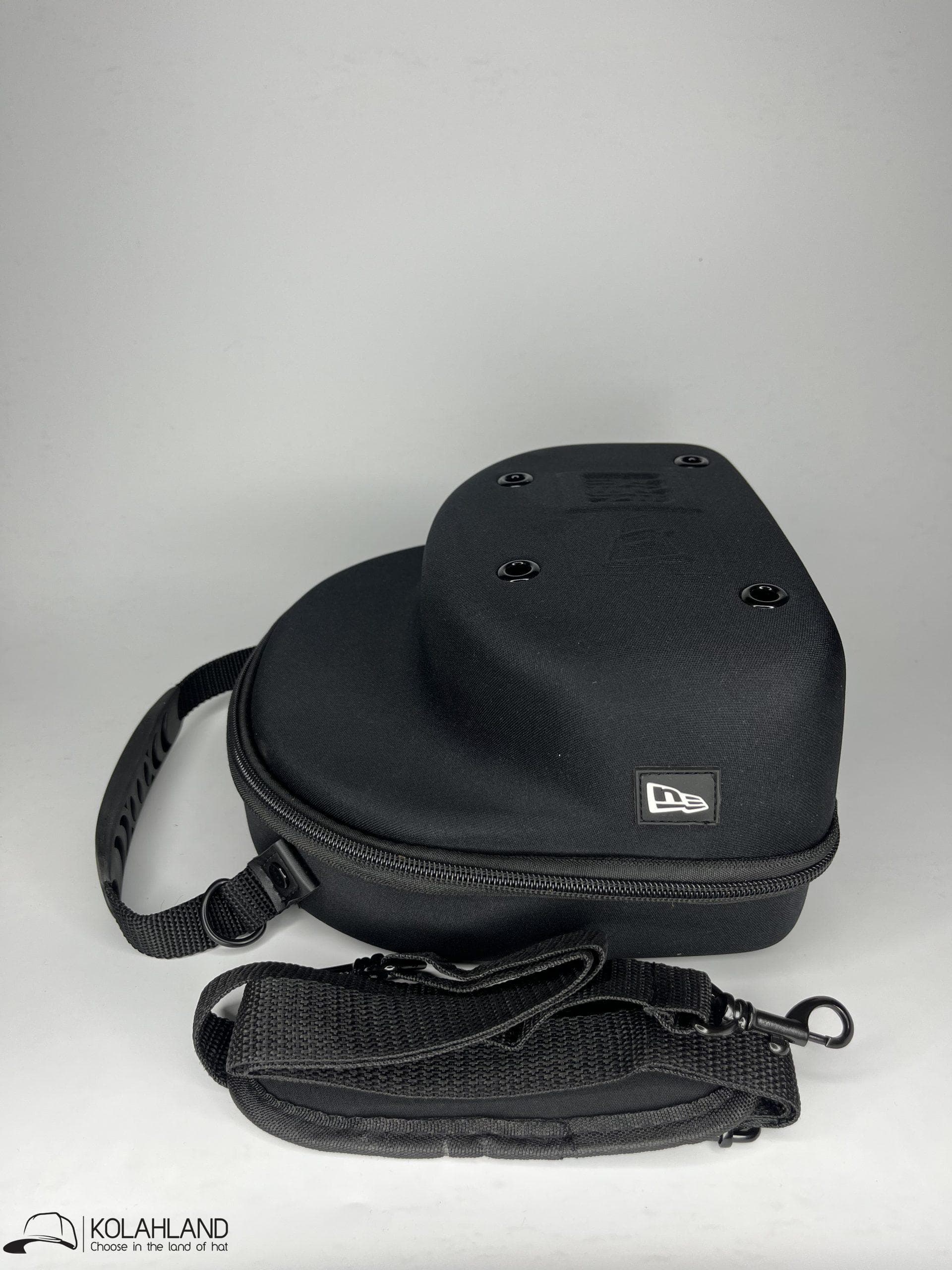 کیف 2تایی کلاه فیت بک و اسنپ بک اورجینال با ضمانت (NEW ERA Black 2-Pack Cap Carrier ) — تصویر ۷