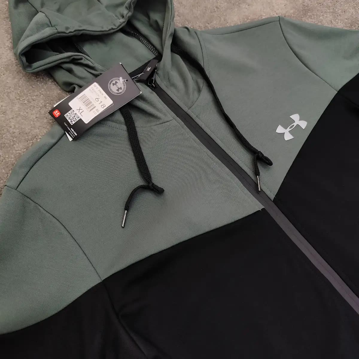 ست گرمکن و شلوار نخی گرم بالا آندر آرمور (Under Armour) — تصویر ۶