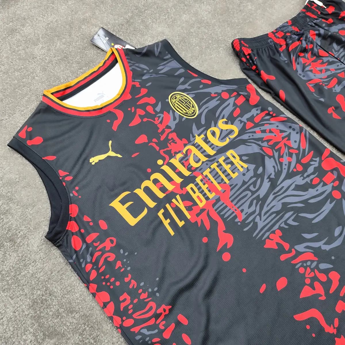 لباس بسکتبال آث میلان مشکی قرمز | لباس بسکتبال AC Milan — تصویر ۳