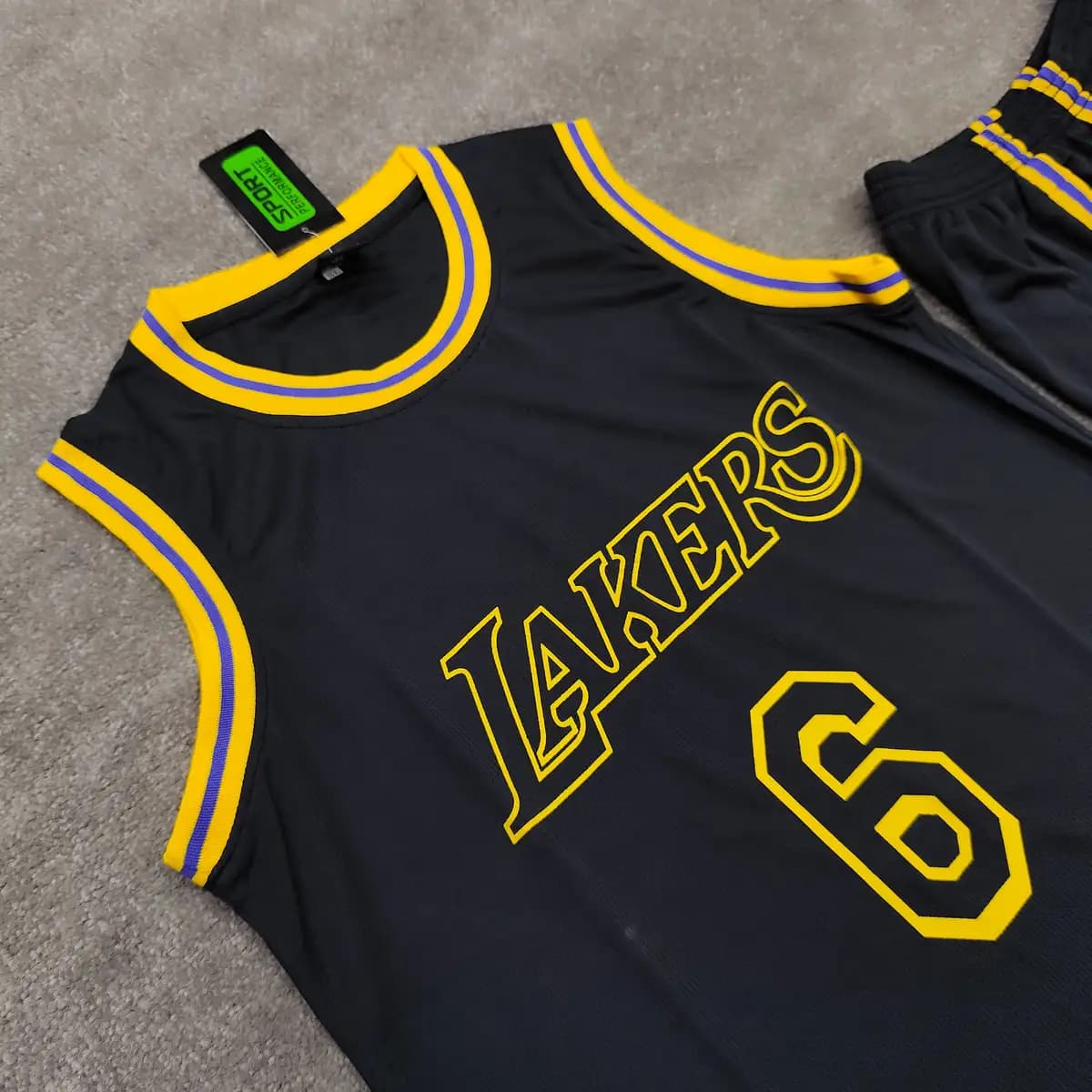 لباس بسکتبال لیکرز مشکی بدون مارک چینی| کیت بسکتبال Lakers — تصویر ۳