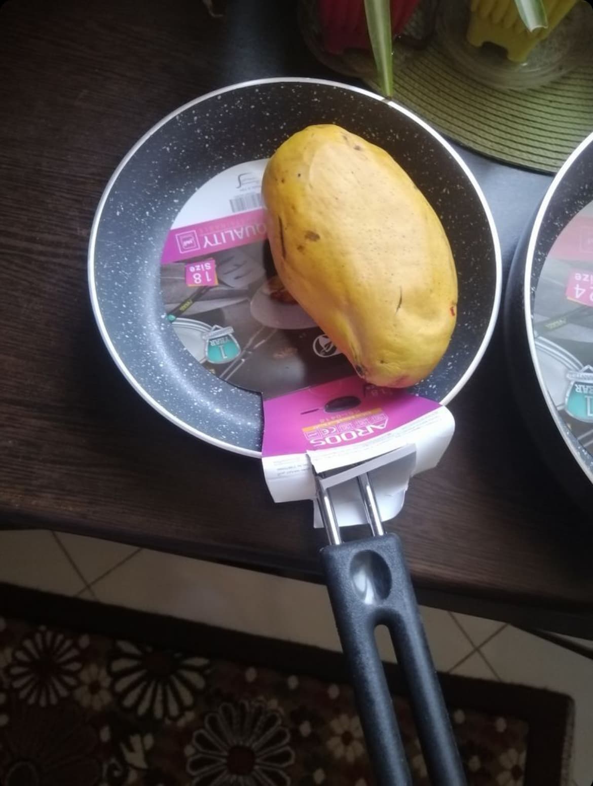 تابه عروس مدل تک‌دسته معمولی سایز 18 — تصویر ۴