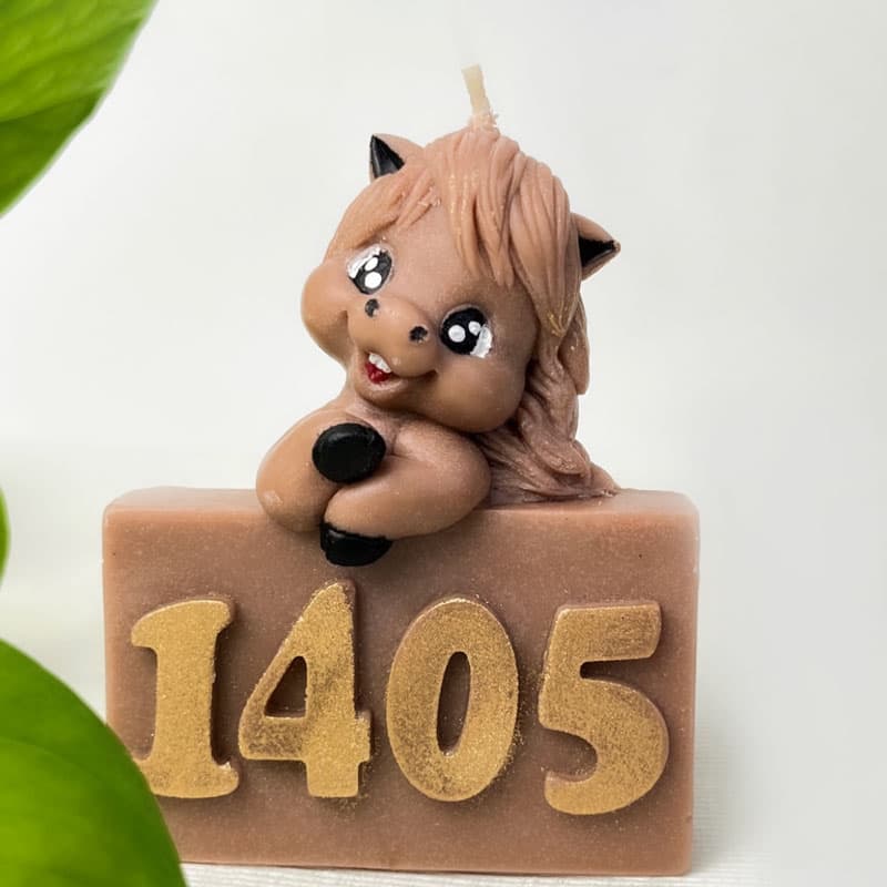 شمع اسب نماد سال 1405