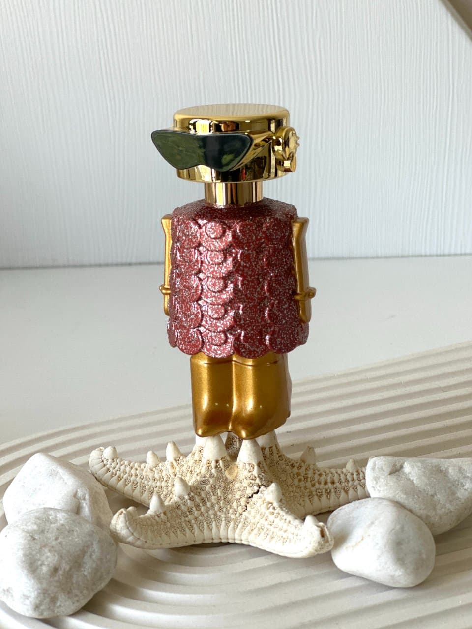 ادکلن برند کالکشن کد 378 Paco Rabanne Fame Blooming Pink حجم ۲۵ میلیلیتر