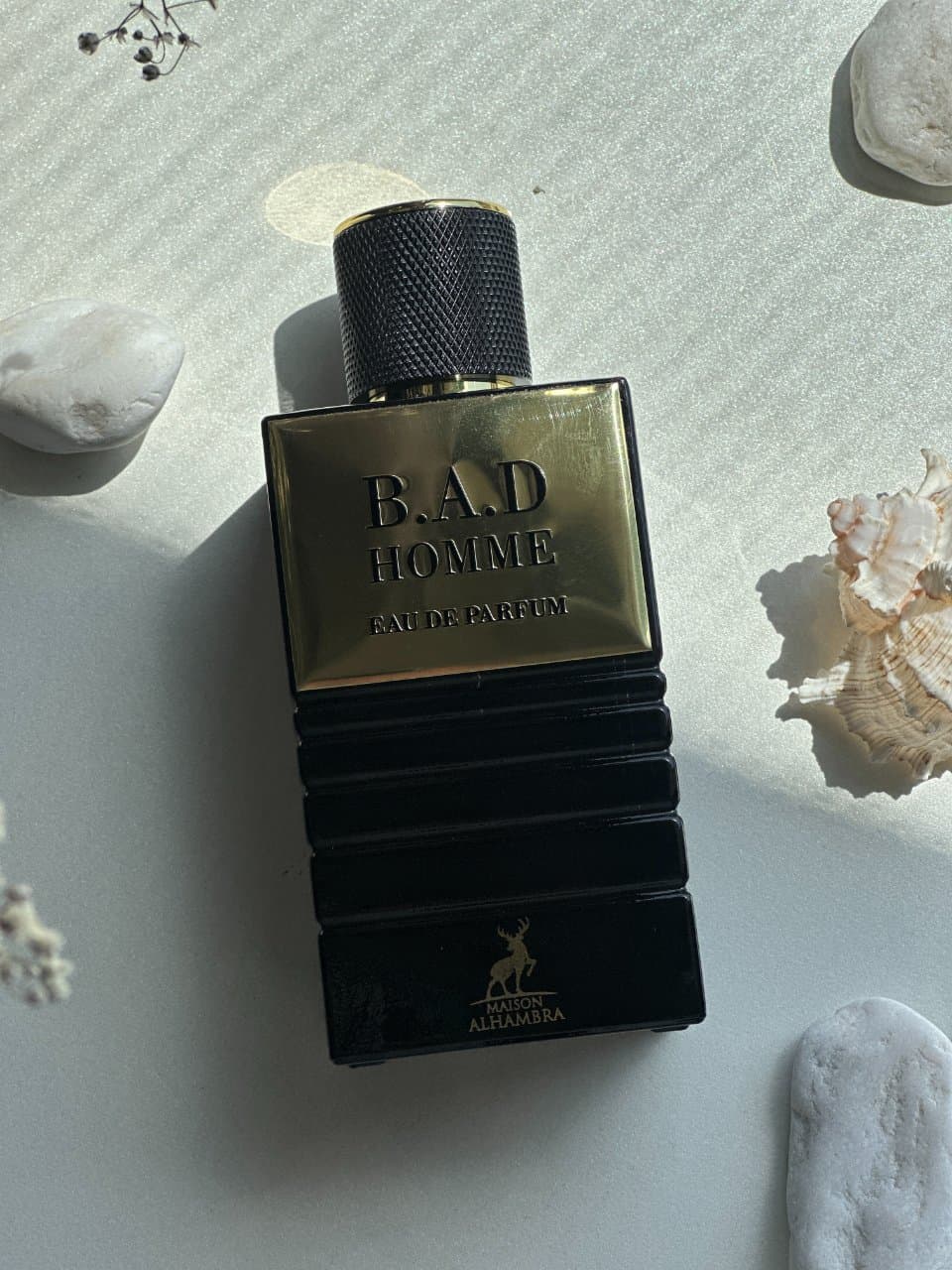 ادکلن الحمبرا کالکشن Carolina Herrera Bad Boy حجم ۱۰۰ میلیلیتر — تصویر ۶