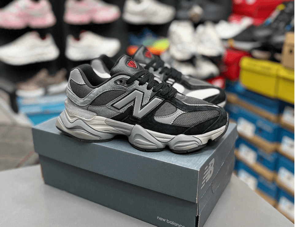 کتونی نیوبالانس ۹۰۶۰ مسترکوالیتی Newbalance 9060ساخت ویتنام وارداتی سایز ۴۰الی ۴۵ فروش تکی و عمده ضمانت کیفیت کالا