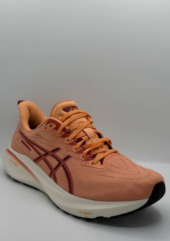کفش برند : asics كيفيت : اورجينال سايزبندي : 43 — تصویر ۳