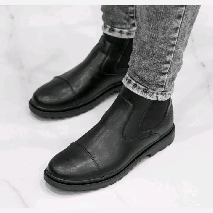 نیم بوت مردانه چرم مصنوعی مشکی مدل کیان — تصویر ۸