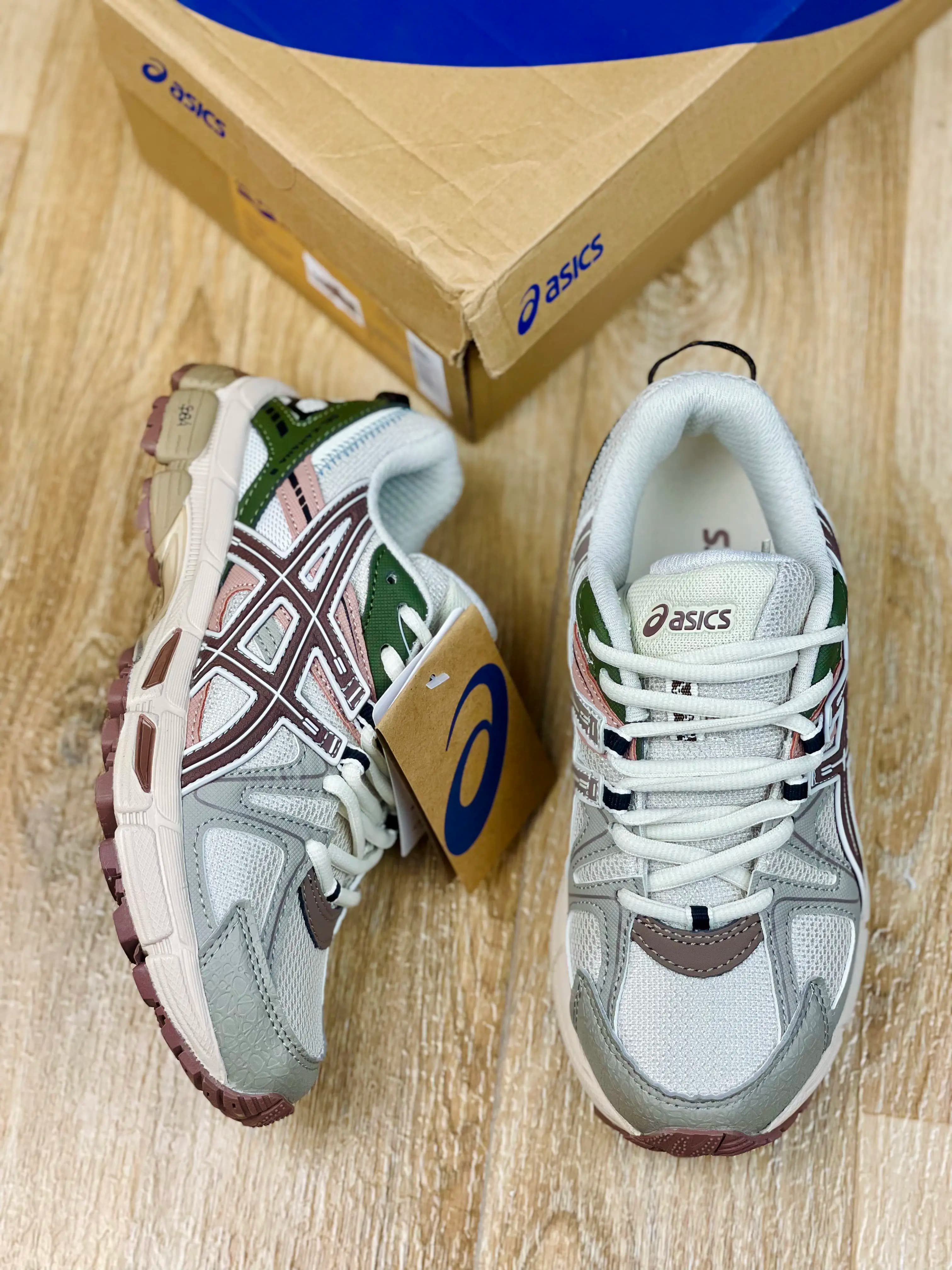 کتونی زنانه آسیکس کاهانا asics kahana مستر کوالیتی ویتنام زیره eva کد 26609 — تصویر ۳