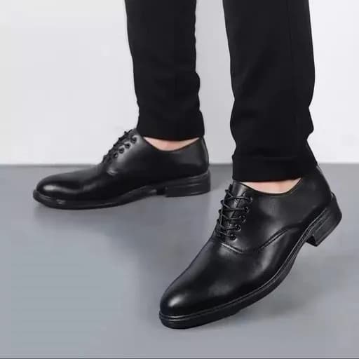 ست کفش مردانه مدل رویال و کمربند چرم صنعتی مشکی — تصویر ۵