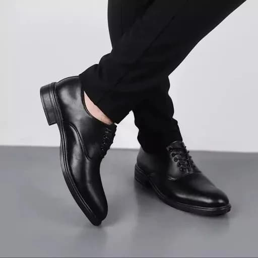 ست کفش مردانه مدل رویال و کمربند چرم صنعتی مشکی — تصویر ۳