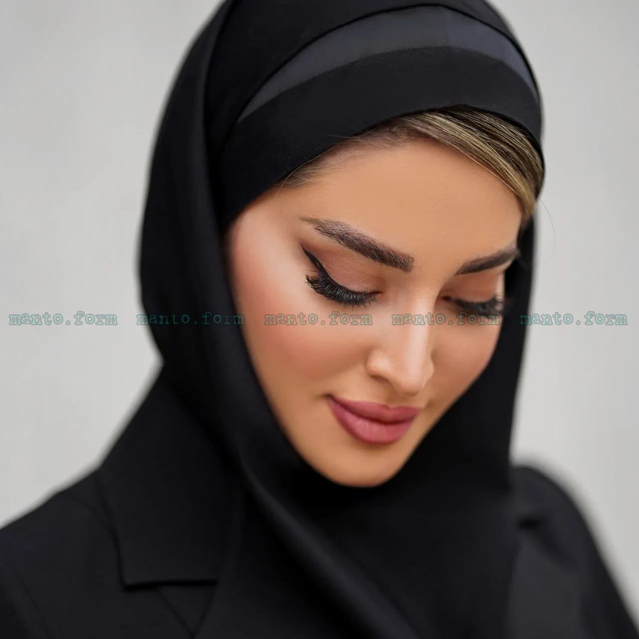 مقنعه اداری تل دار