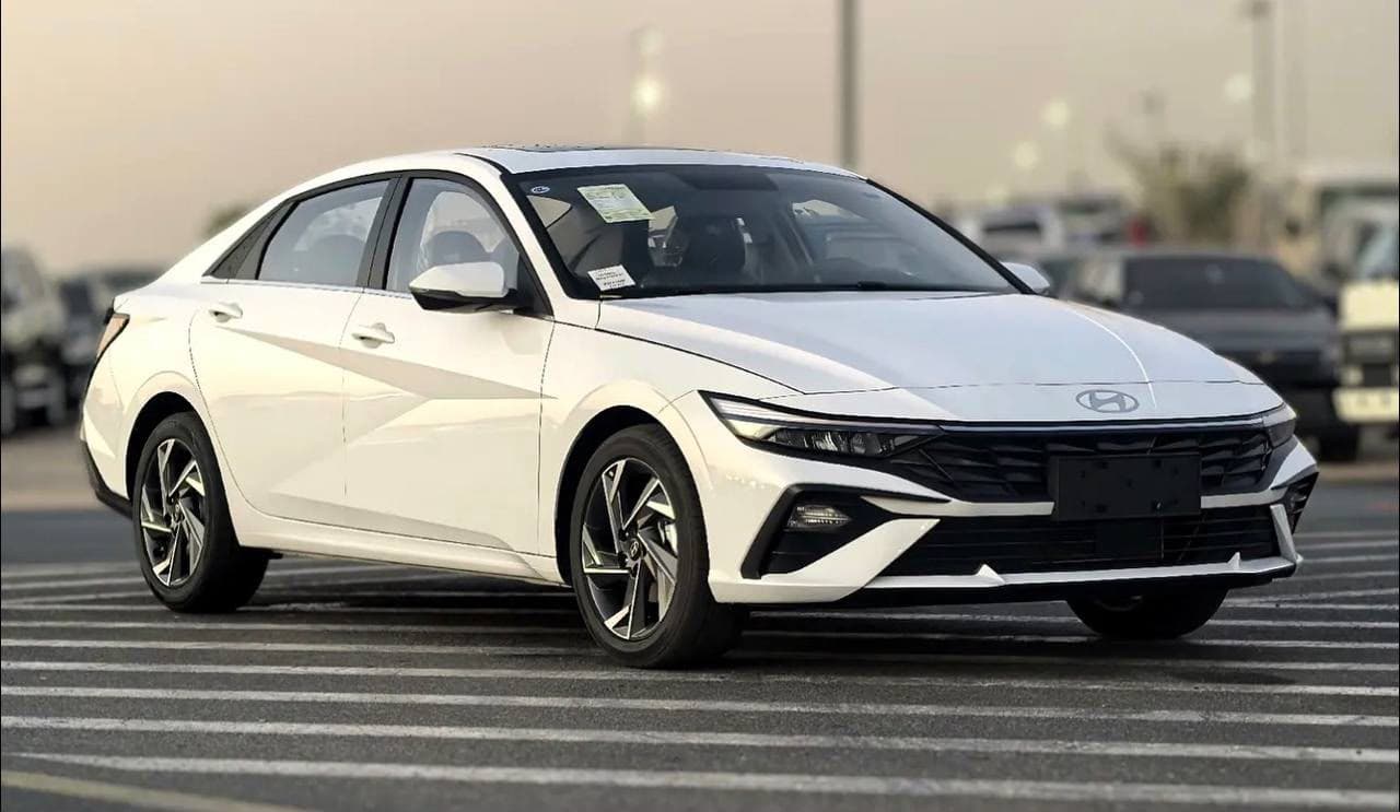 Hyundai Elantra Elite 2025