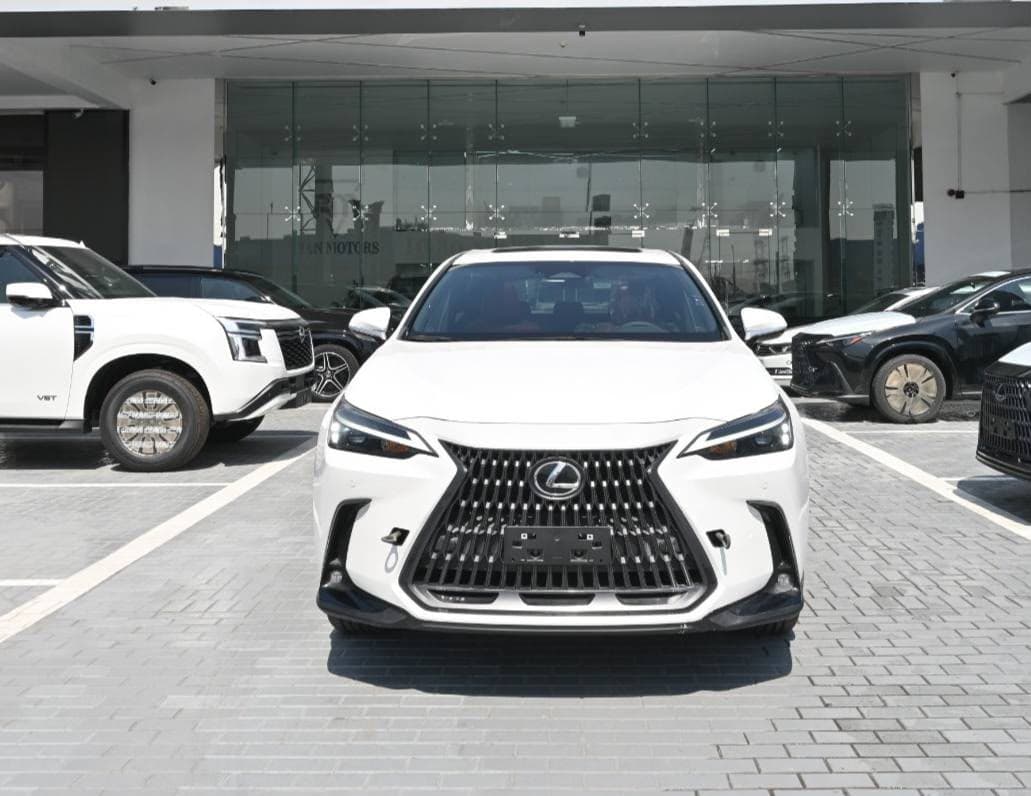 Lexus Nx350h 2.5L Hybrid petrol AWD