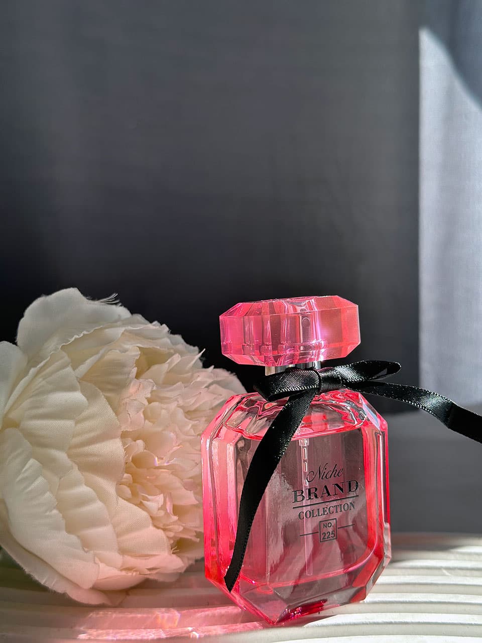 ادکلن برند کالکشن کد 225 Victoria’s Secret Bombshell حجم ۲۵ میلی‌لیتر