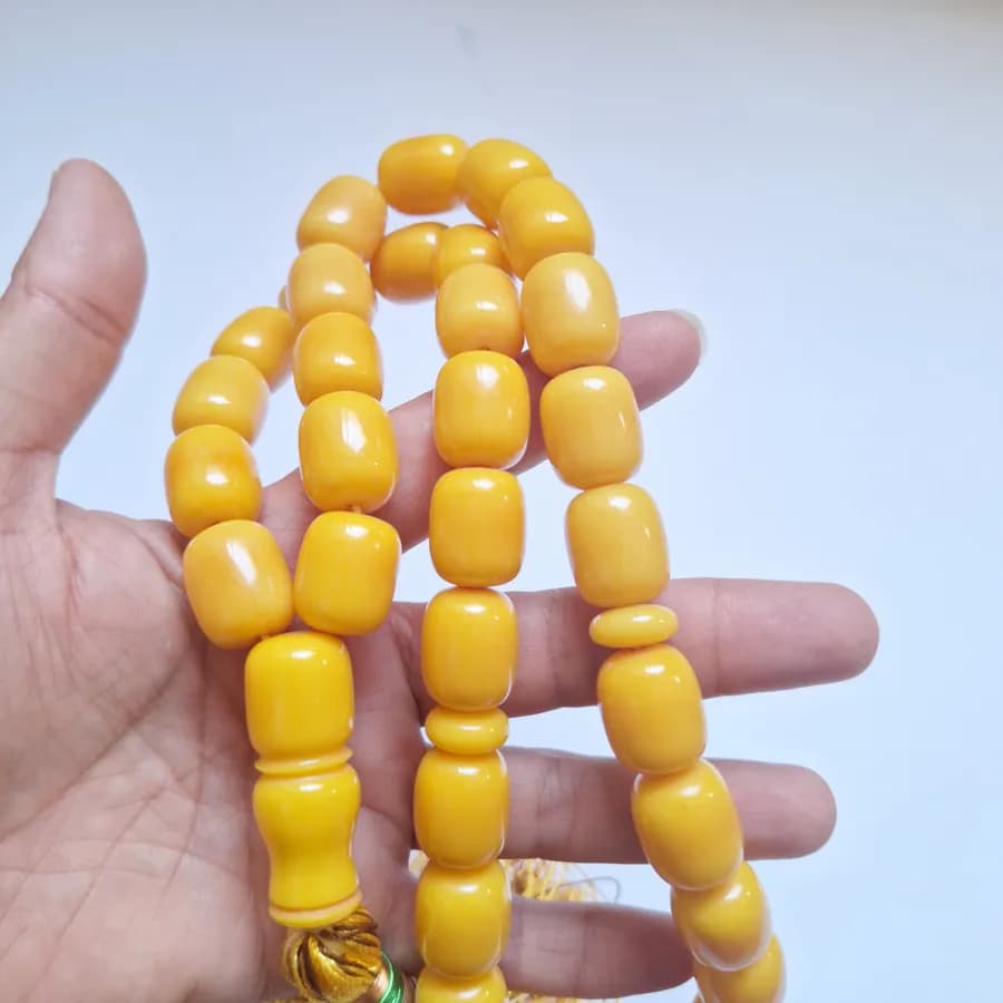 تسبیح سندلوس زرد بودار 33 دانه اصل کد 1403 تراش عالی آقابزرگ — تصویر ۸
