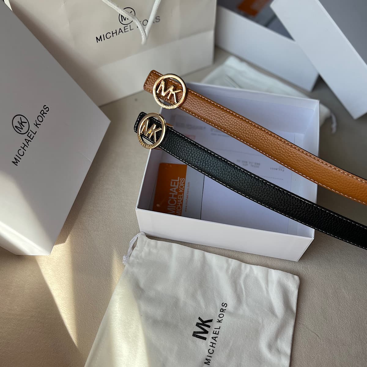 کمربند مایکل کورس بصورت دورو Michael Kors