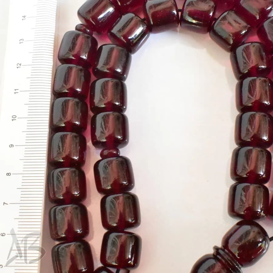 تسبیح سندلوس بودار 35 دانه اصل کد 1255 استوانه‌ای قهوه‌ای-قرمز خوشرنگ سایز 13 آقابزرگ — تصویر ۶