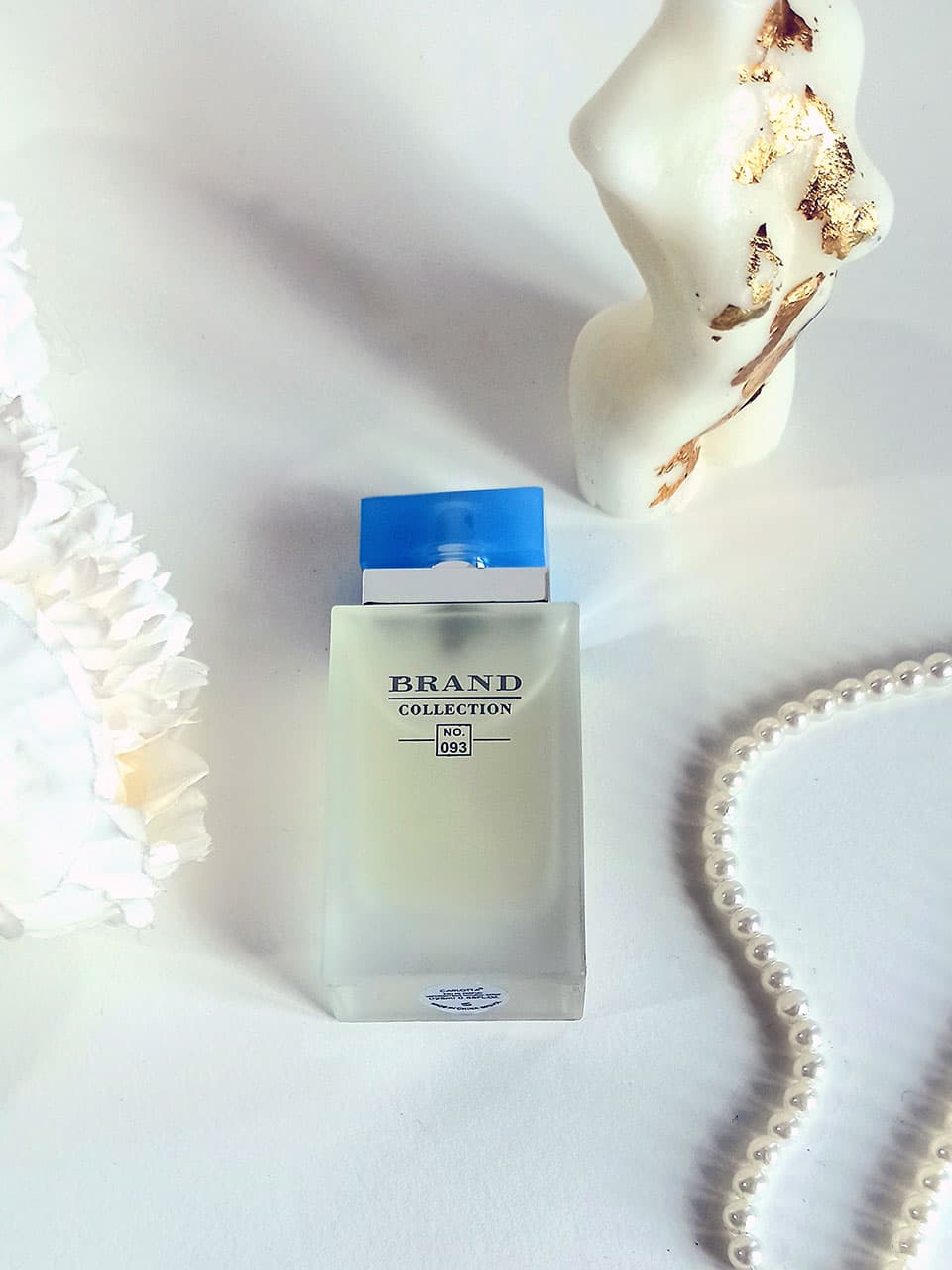 ادکلن برند کالکشن کد 093 D&G light blue woman حجم ۲۵ میلی‌لیتر — تصویر ۳