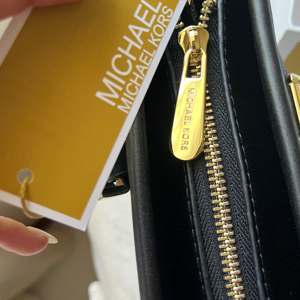 کیف برند مایکل کورس michael kors jet set travel tote — تصویر ۵