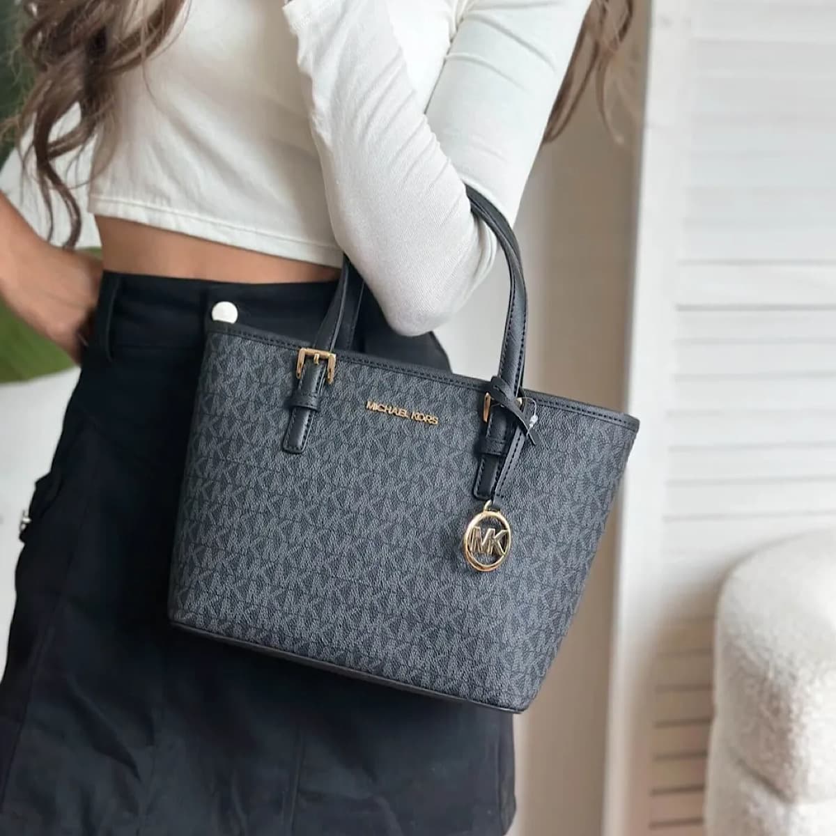 کیف برند مایکل کورس michael kors jet set travel tote — تصویر ۹