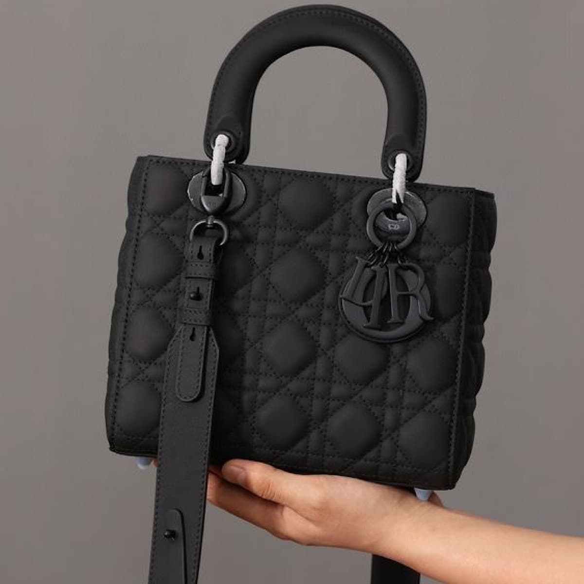 گیفت ست کیف لیدی دیور (lady dior black matte) — تصویر ۸