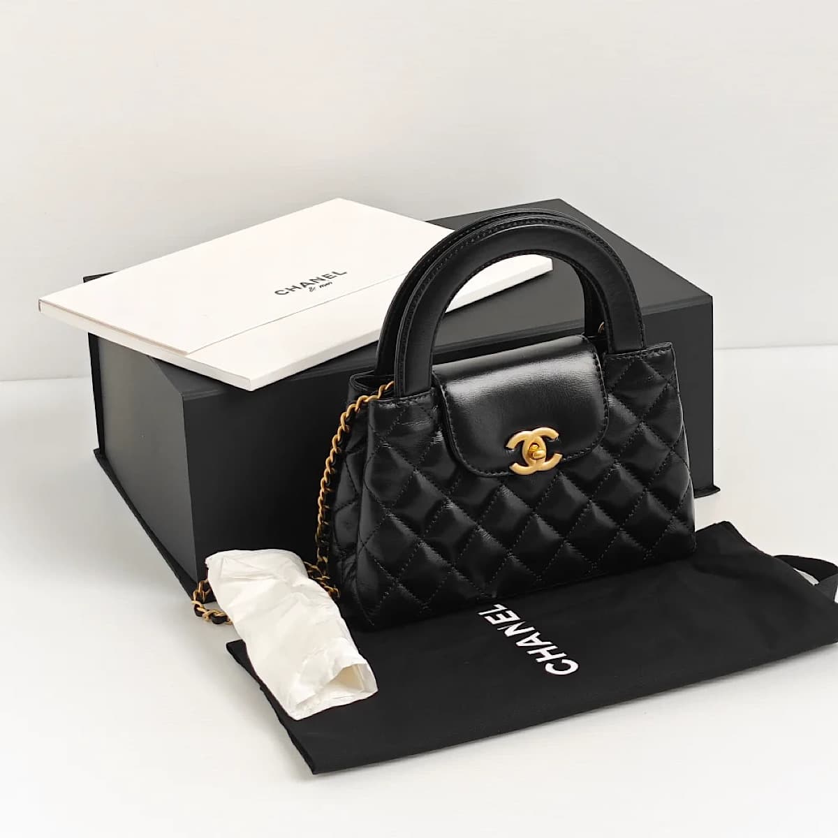 کیف شنل (Chanel Kelly Black Bag)