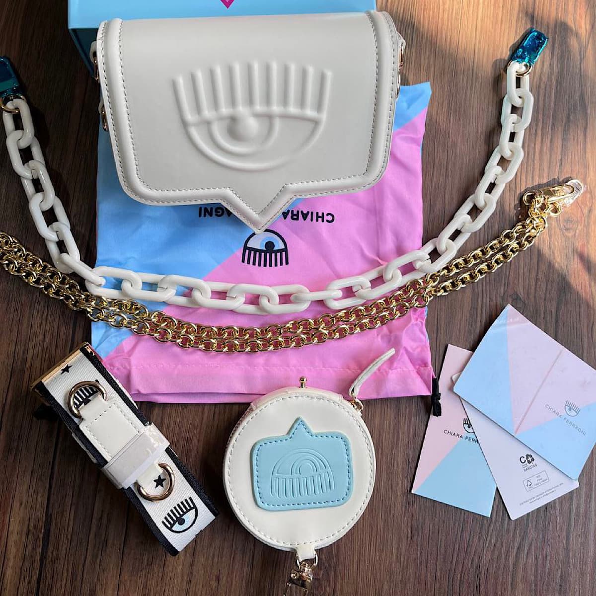 کیف کیارا سفید (Chiara Ferragni) — تصویر ۴