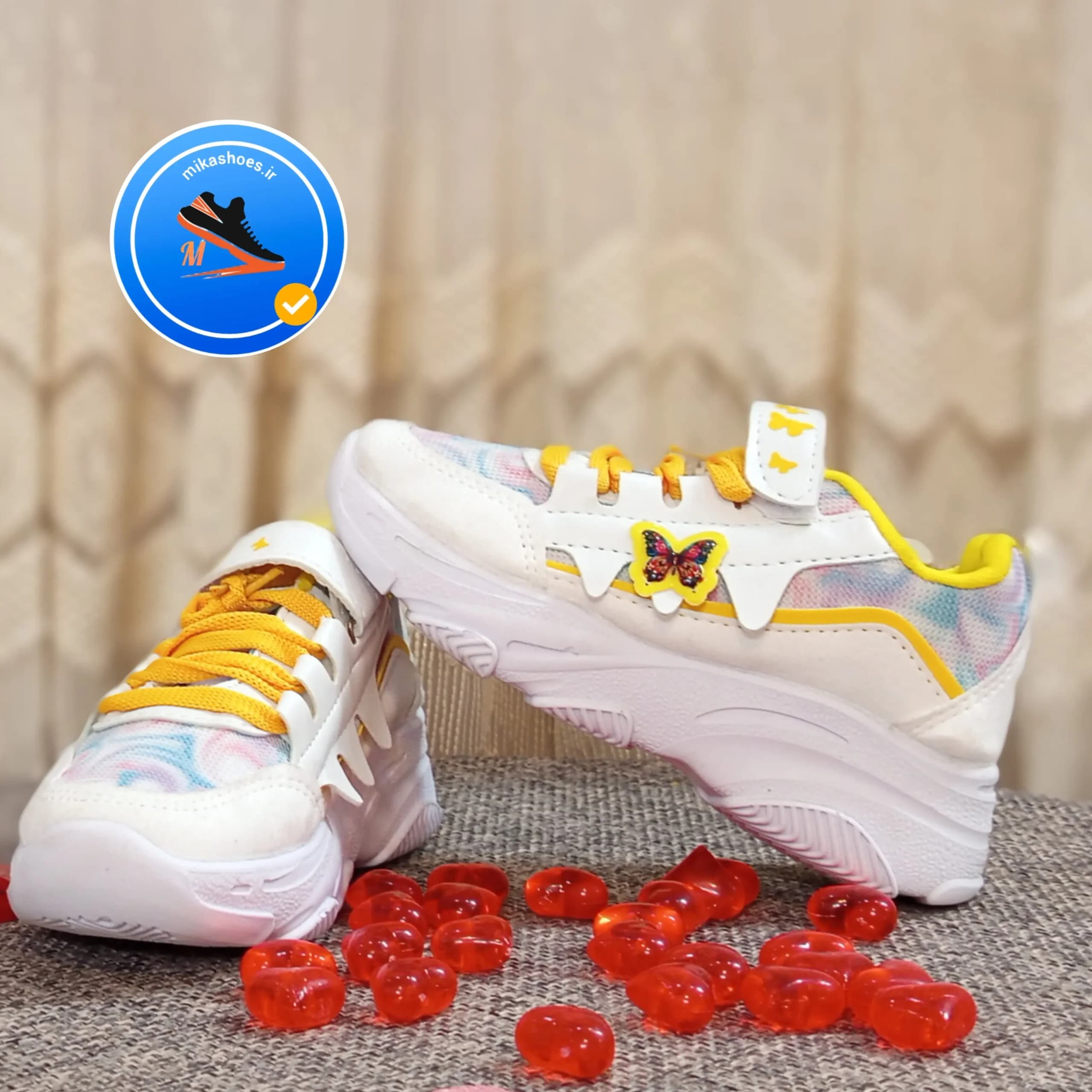 کفش دخترانه شیک سفید زرد سایز 31 الی 35-کفش میکاشویز-mikashoes