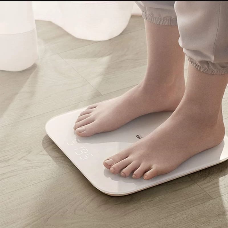 ترازو دیجیتال هوشمند شیائومی مدل Mi Body Scale 2 XMTZC04HM — تصویر ۴