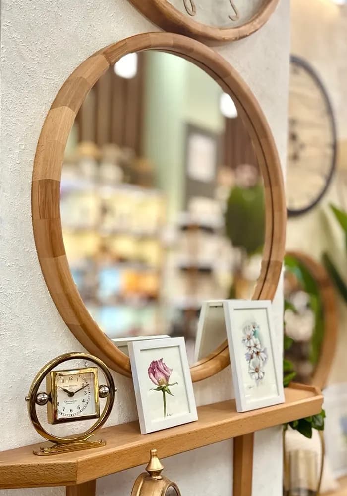 آینه گرد دیواری
