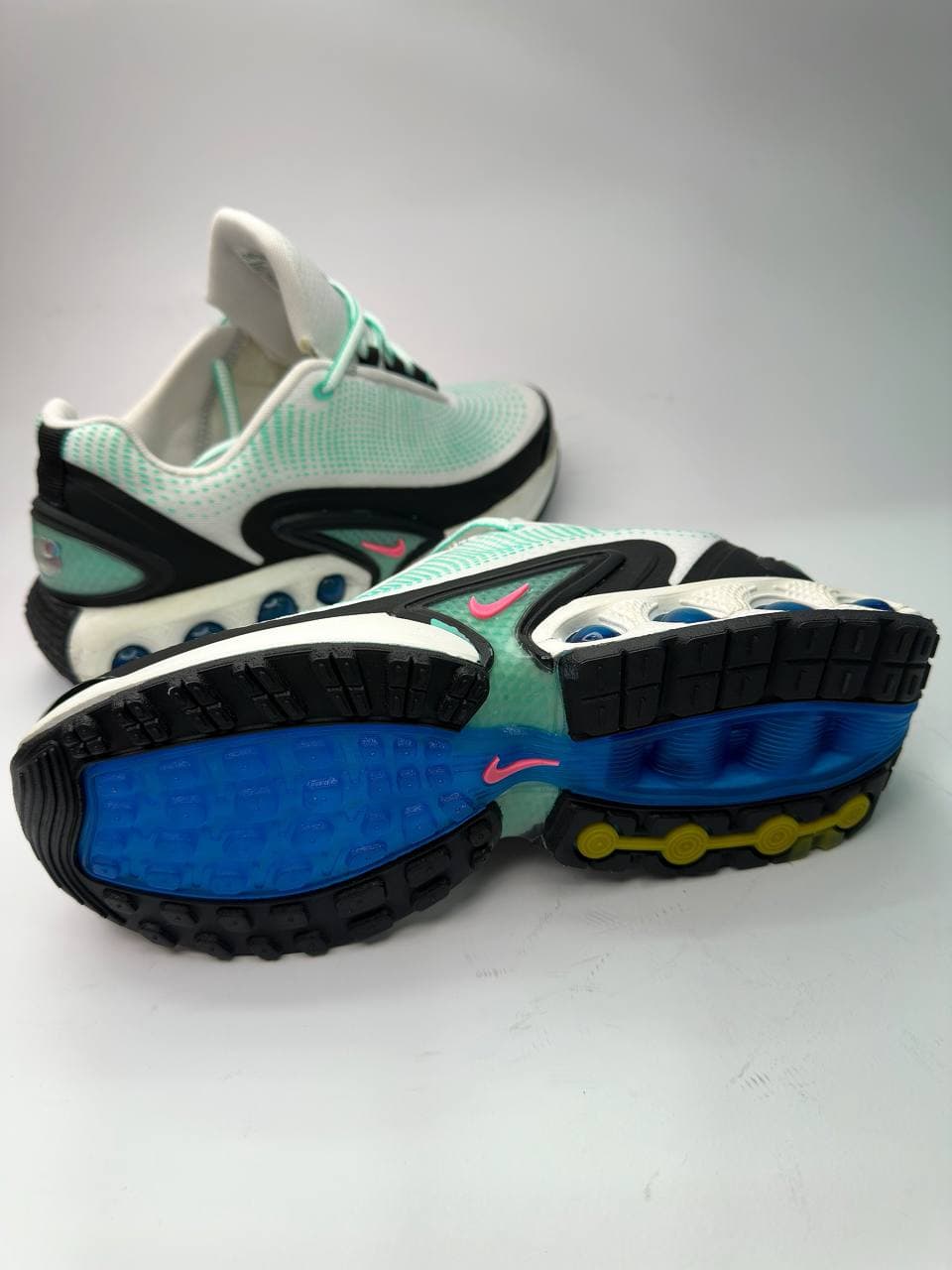 نایک دی ان سفید سبز Nike Air Max Dn — تصویر ۶