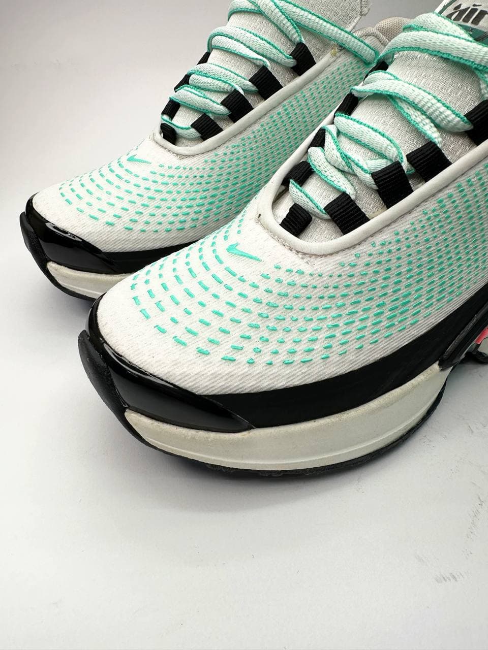 نایک دی ان سفید سبز Nike Air Max Dn — تصویر ۴