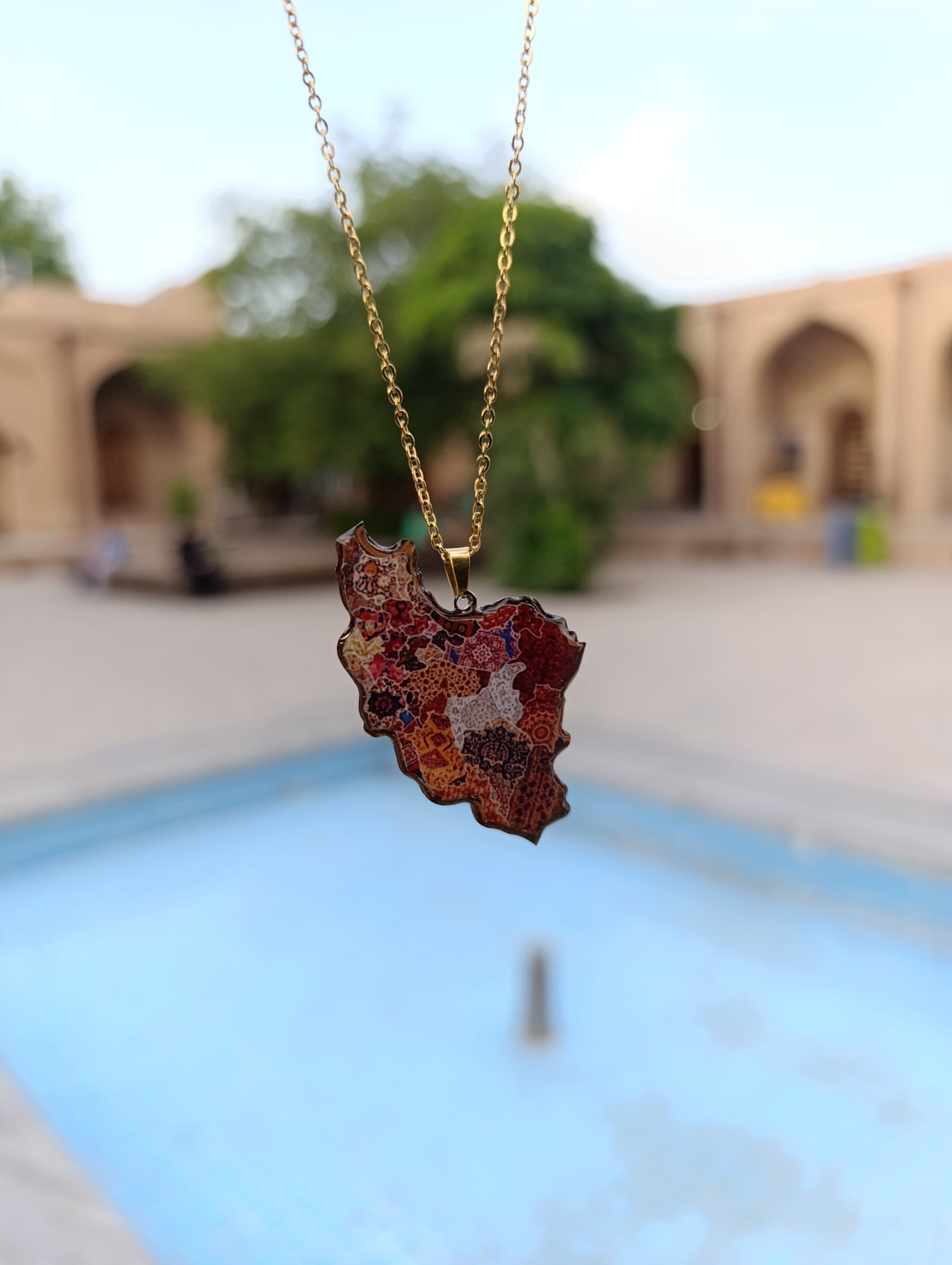 گردنبند رزین ایران