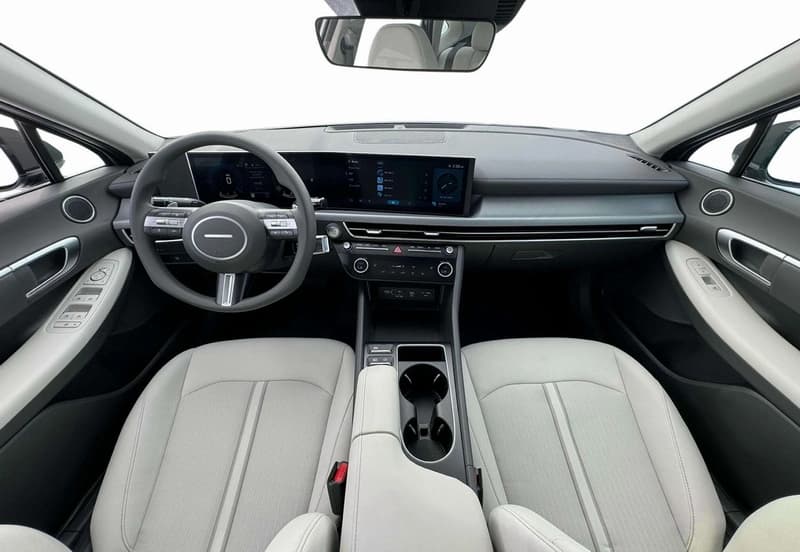 محافظ کنسول و نمایشگر خودرو هیوندای سوناتا 2026 | HYUNDAI SONATA — تصویر ۸