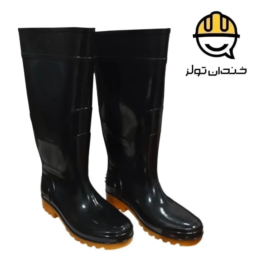 چکمه مشکی رهاورد — تصویر ۲