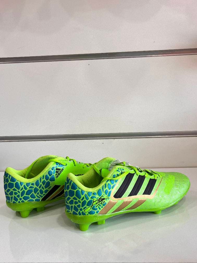 کفش فوتبال آدیداس پردیتورAddidas Predator — تصویر ۳