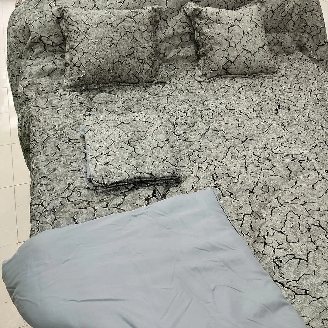 سرویس روتختی دو نفره مخمل 8 تکه – کد E7