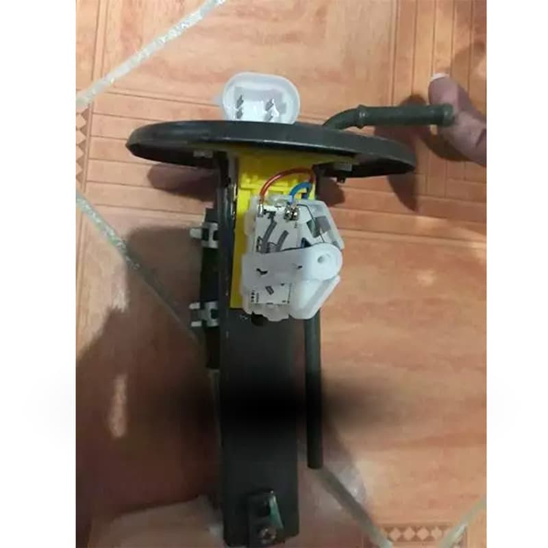 مجموعه پمپ و گيج سوخت زيمنس- NIB نیسان کد قطعه 705832 شرکتی گلد — تصویر ۲