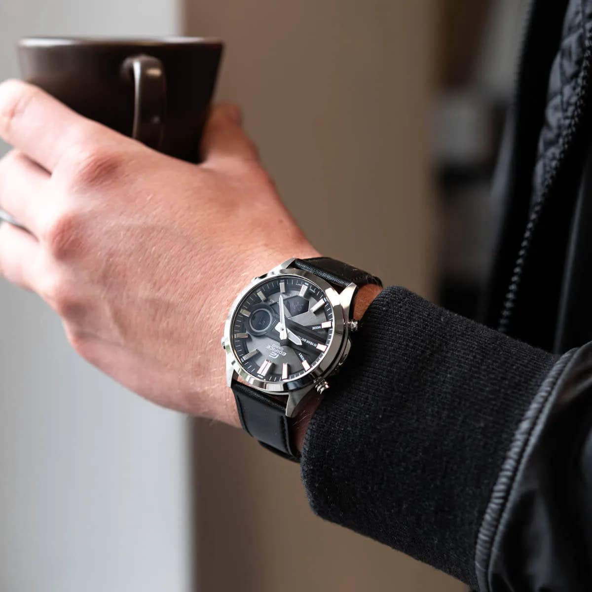 ساعت مچی مردانه کاسیو EDIFICE مدل CASIO EFV-C120L-8ADF — تصویر ۵