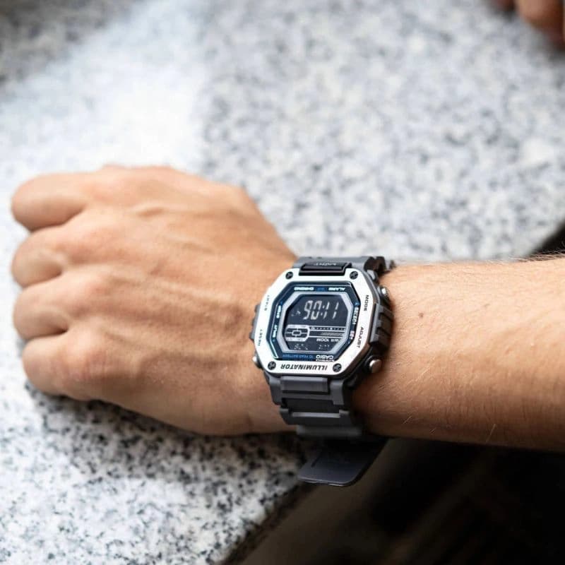 ساعت مچی مردانه کاسیو CASIO MWD-110H-8B — تصویر ۶