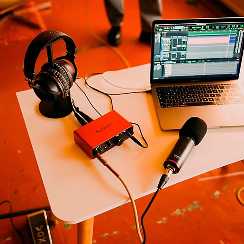پکیج استودیویی Focusrite Scarlett Solo Studio 4th Generation — تصویر ۸